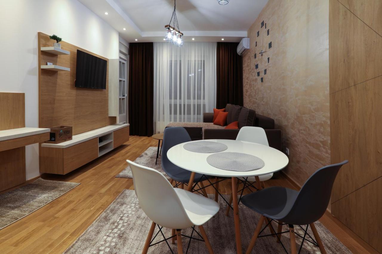 Apartment Promenada Avenija โนวีซาด ภายนอก รูปภาพ