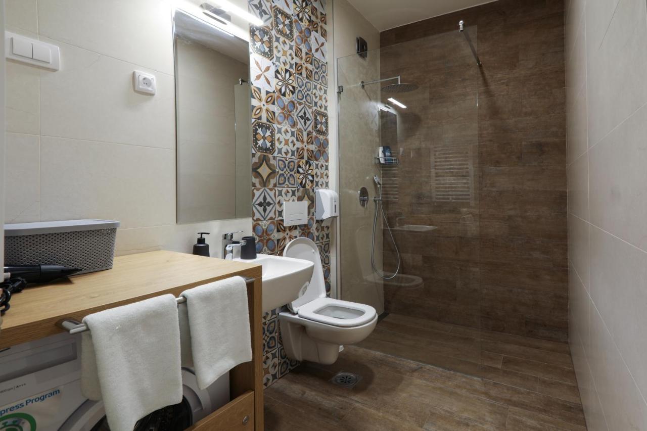 Apartment Promenada Avenija โนวีซาด ภายนอก รูปภาพ