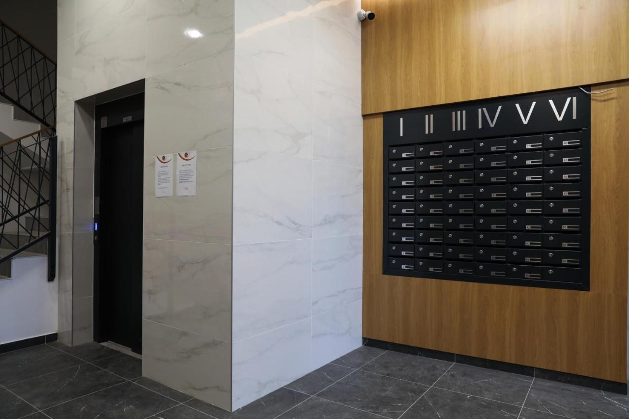 Apartment Promenada Avenija โนวีซาด ภายนอก รูปภาพ