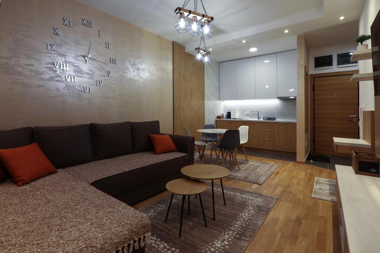 Apartment Promenada Avenija โนวีซาด ภายนอก รูปภาพ